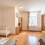 Apartmán V Ladově Kraji *